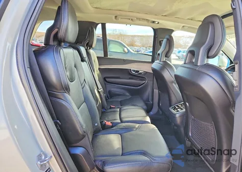 2021 Volvo Xc90 T6 Inscription z USA, uszkodzony, nr VIN YV4A22PL3M1700408